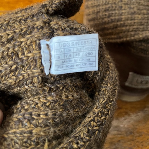 UGG Classic Cardy Wool Sock Boots size 9 - Picture 7 of 7